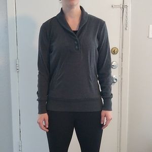 Banana Republic Pullover Size Small